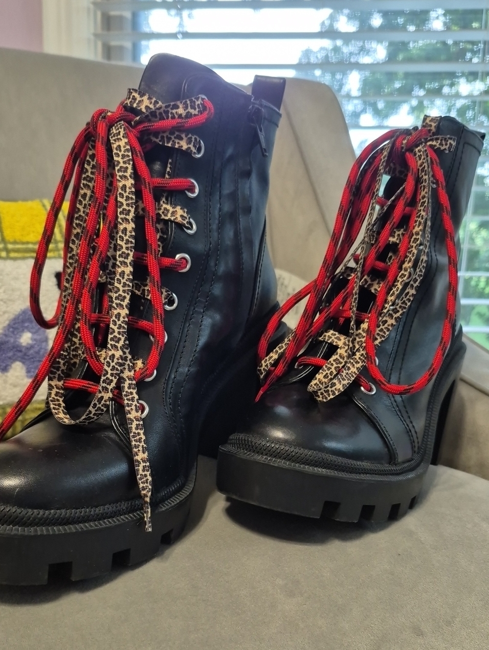 GIANNI BINI Ryedderr Chunky Black Leather Combat Boots with Dual Laces - Picture 3 of 8